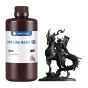 ANYCUBIC ABS‑Like Resin 3.0 melna bokalis ar 1 kg eticheti, uz labi izskatājošo melnu 3D‑printu samuraja uz zirgu figūru, kas parādina augstām spēku, izdarīgo resinu zaļo LCD/DLP 3D printers