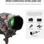 NEEWER PB020 L izmērā duorientā skatītā camo gabals ar laukā, kas atskatās zaļā objektīvu lenti, un informācijas lauks, kas saraksta kompatibilitāti ar DSLR, mirrorless, Barlow objektīvu un telefoto objektīvu.