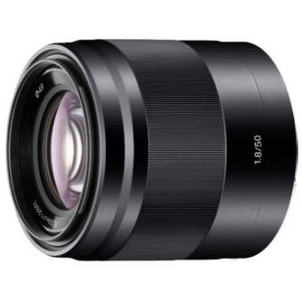 Объективы - Sony E 50mm f/1.8 OSS Lens Silver - быстрый заказ от производителя
