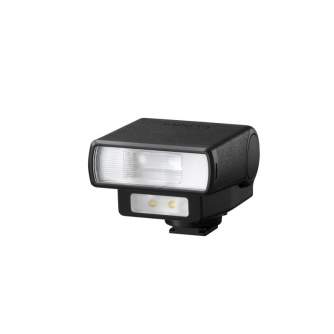 Kameras zibspuldzes - Panasonic DMW-FL200LE Flash Light for LUMIX Cameras - ātri pasūtīt no ražotāja