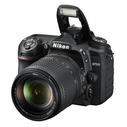 Nikon D7500 + 18-140 VR kamera kit